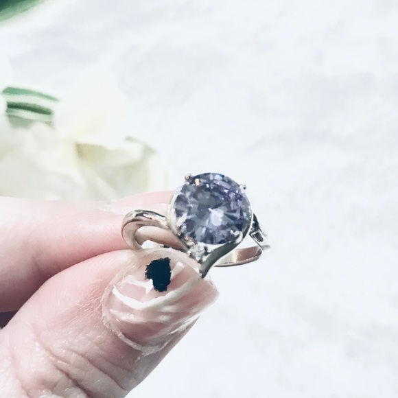 ๐Stunning Lavender Birthstone Round 4-Prong Synthetic Gem Silver Ring | US 8 - Picture 13 of 16